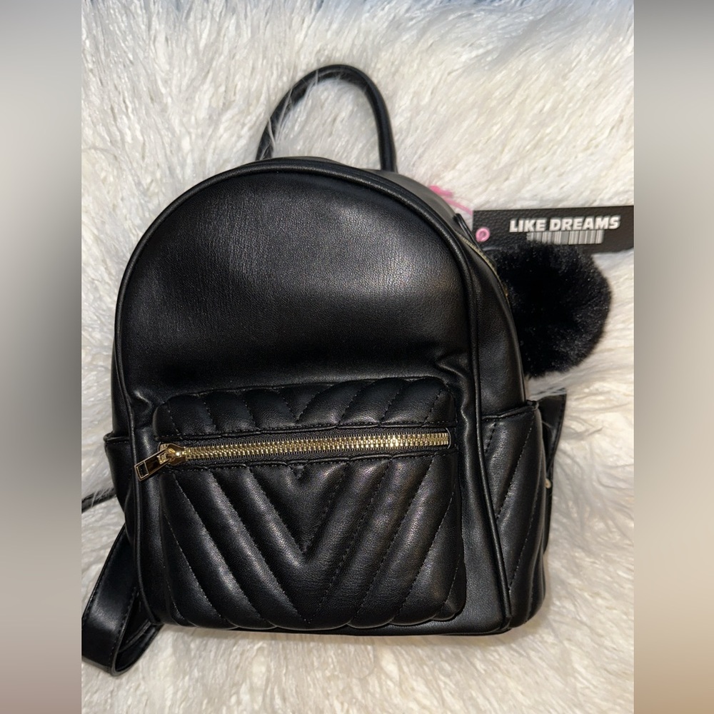 VEGAN LEATHER BACKPACK
